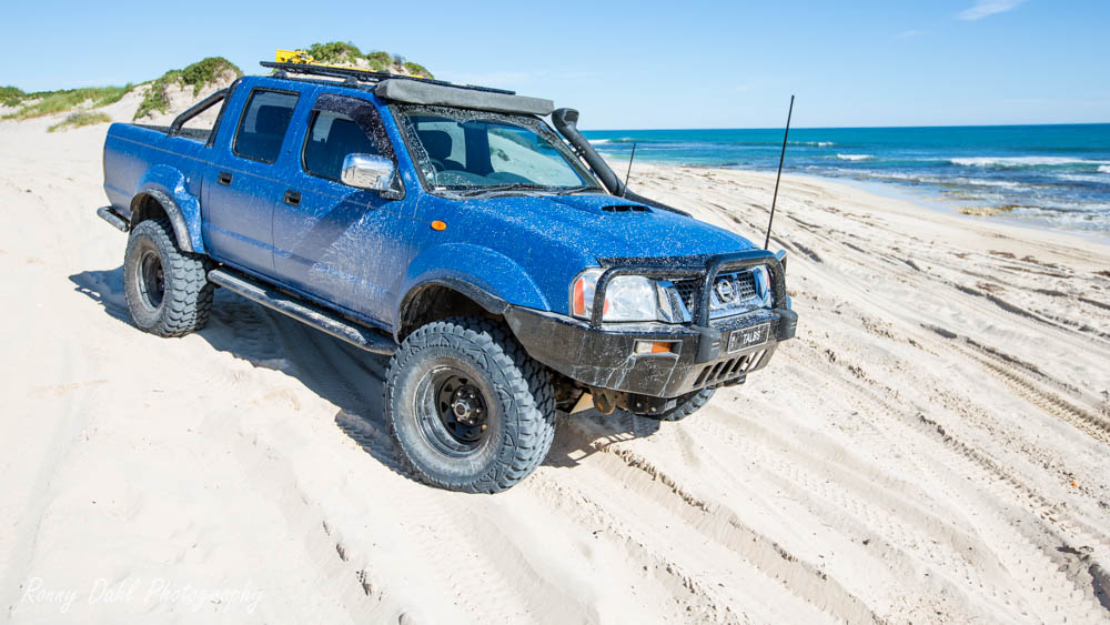 Weight of nissan navara d22 #7