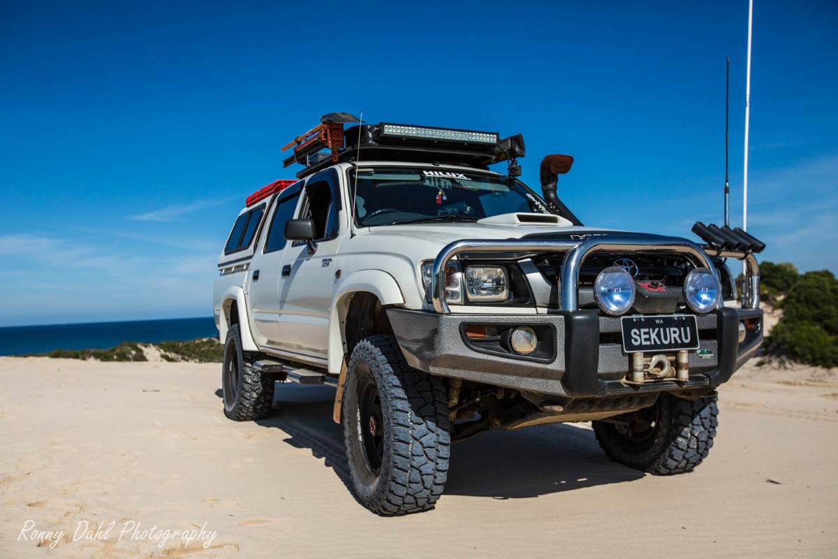 Toyota Hilux, Modified. genie fuel filter 