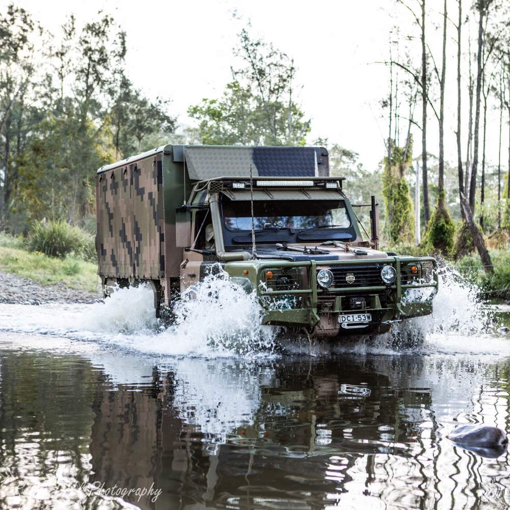 Land Rover Perentie. Ex-army 6x6 Land Rover. Land Rover Perentie. Ex-army 6x6 Land Rover.