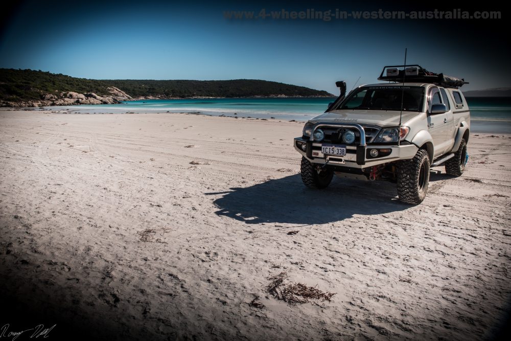 4x4 At Blossoms beach, Western Australia.
