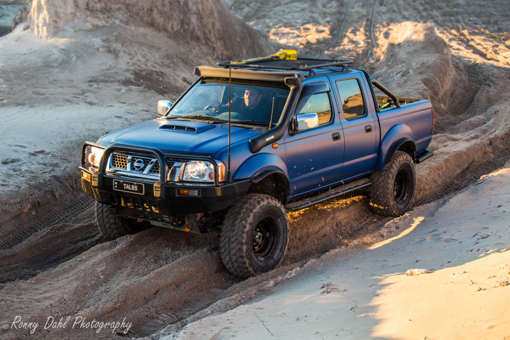 Navara modified