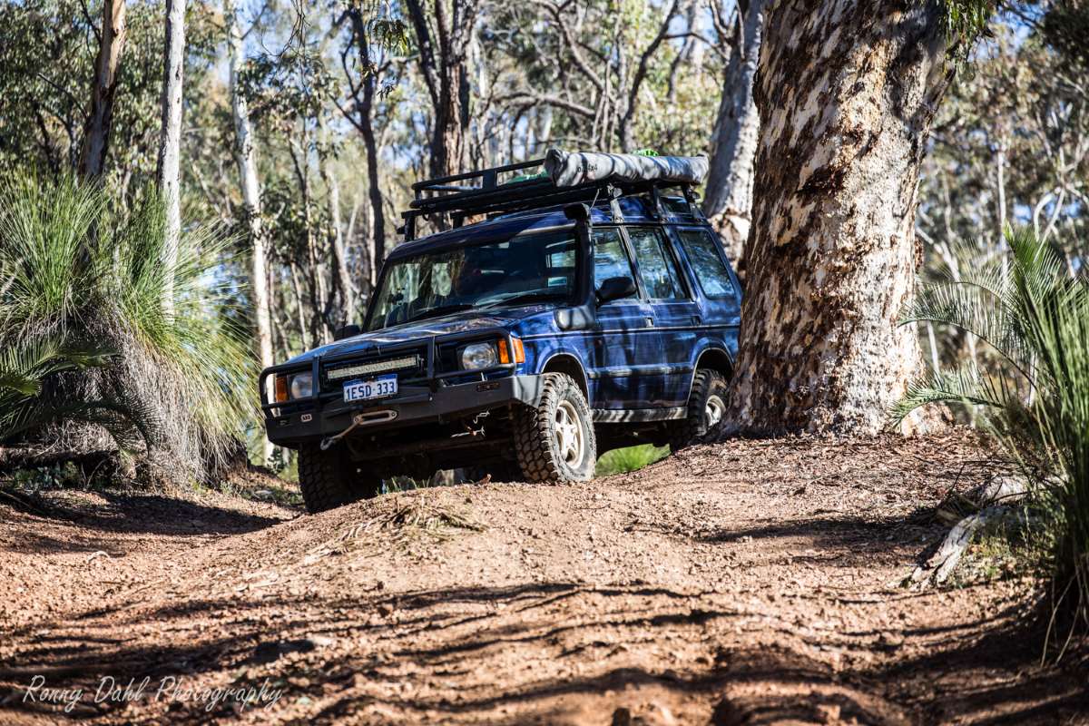 First discovery. Land Rover Discovery 1. Дискавери 1 габариты. Лифт ленд Ровер Дискавери 1. Land Rover Discovery 1 размер мостов.