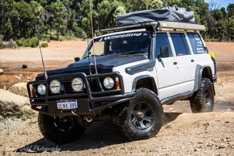 Ниссан патрол у60 купить. Y60 gq Nissan Patrol. Патрол 60. Ниссан Патрол 60. Nissan Patrol 1995 Offroad.