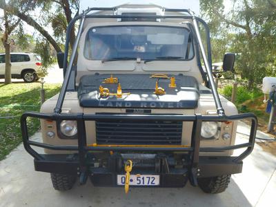 Front view 6x6 Land Rover Tourer