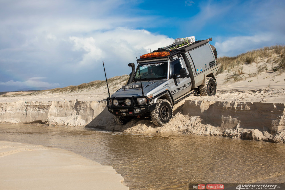 79 Series Land Cruiser, water crossing.